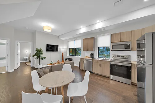 304 Erskine St #2B Photo 1
