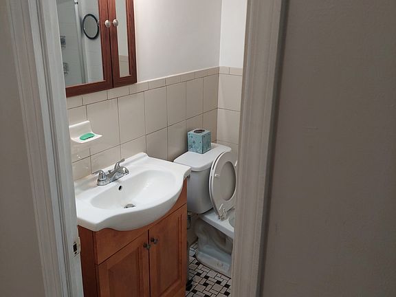 4th image of 32-51 35th St #1