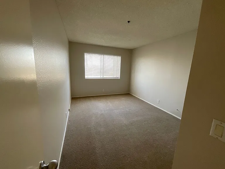 5985 Dandridge Ln #106 — Photo 12