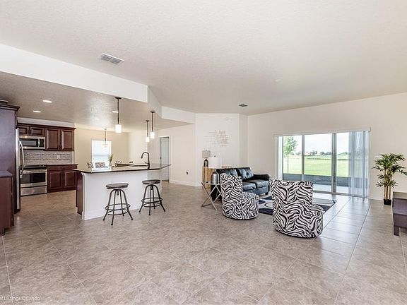 5th image of 30099 Island Club Dr