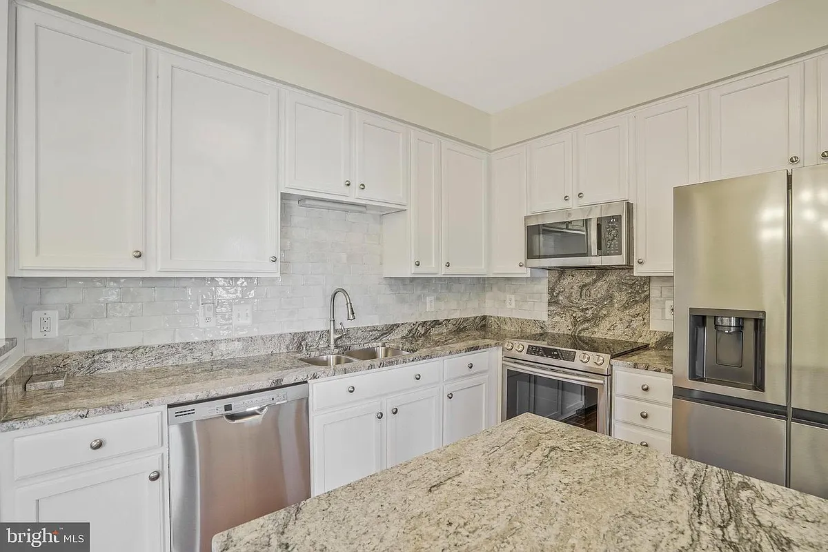 Building Photo - 8034 Horseshoe Cottage Cir