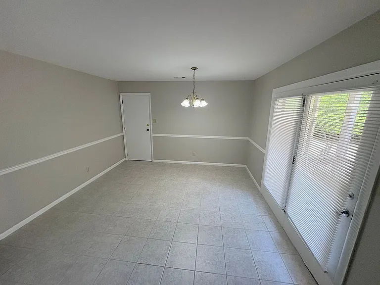 104 Herty Dr — Photo 3