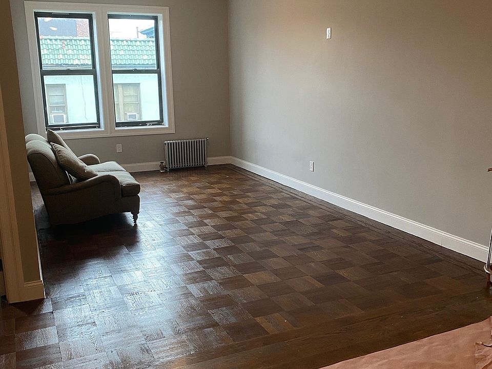 1st image of 25 Tennis Ct APT 6C