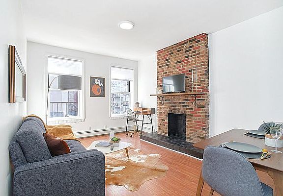 2nd image of 146 10th Ave #7