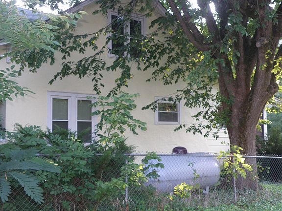 Shadow garden on right side 