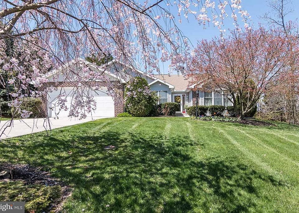 1st image of 6179 Greenbriar Ln