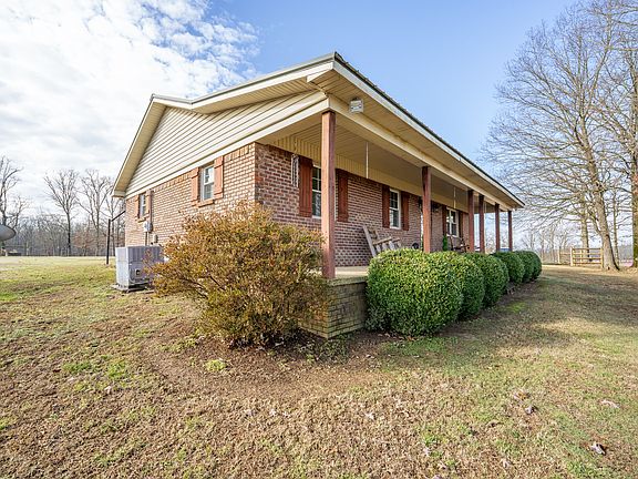 2nd image of 2098 Spain Rd