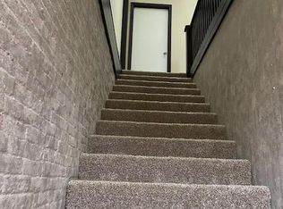 102 Rose Hill Ave APT A, Versailles, KY 40383