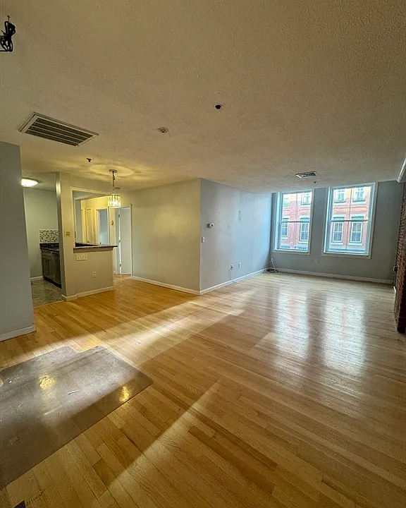 14 Washington St #3
