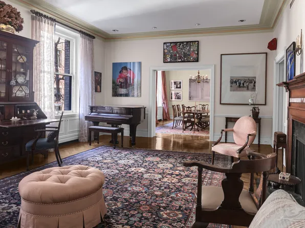 550 Park Avenue 3W image 3 of 12