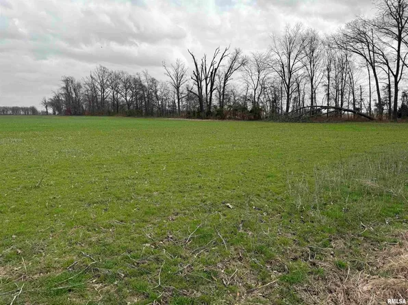 800 E County Rd, Mc Leansboro, IL 62859