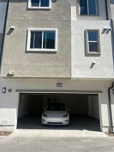 1033 Sage Ln Photo 1