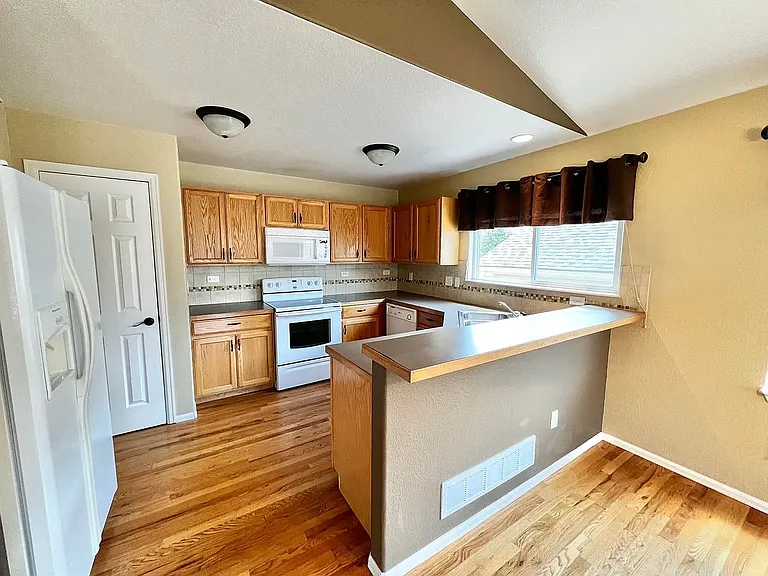2514 Bar Harbor Dr — Photo 5