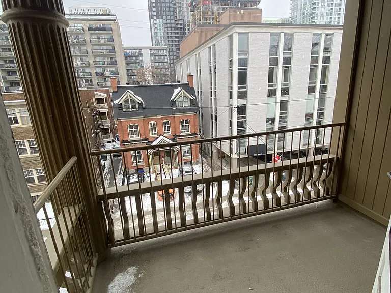 318 Cooper St #20 — Photo 4