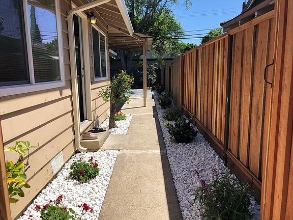 2nd image of 1382 Darryl Dr