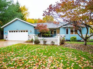 985 Kingtree Ct SW, Byron Center, MI 49315