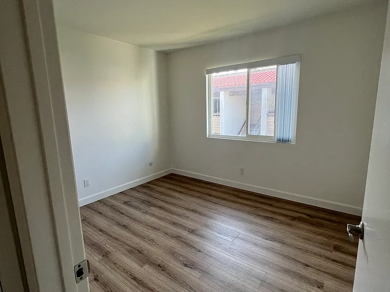 2511 W Sunflower Ave #T12 — Photo 9