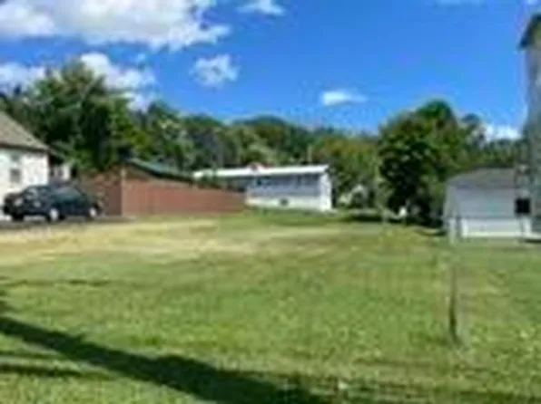 44 Poland Road, Auburn, ME 04210