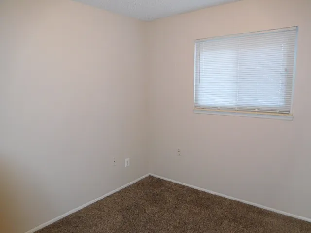 501 E Breckenridge St — Photo 19