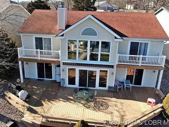 3rd image of 323 Pleasantview Dr