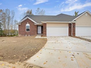 13309 Norway Spruce Ct, Linden, MI