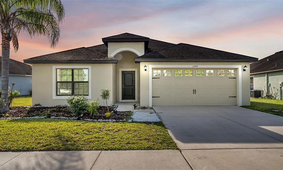 2447 Torrens Dr
