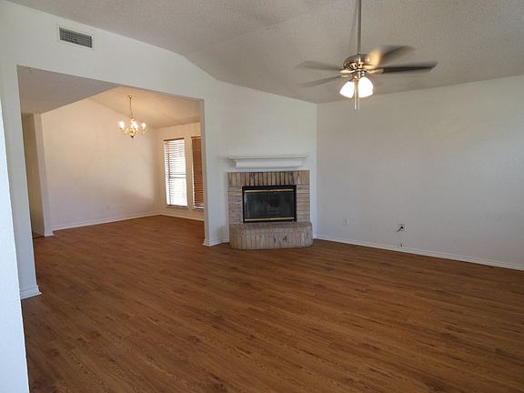 2nd image of 4248 Iris Ave