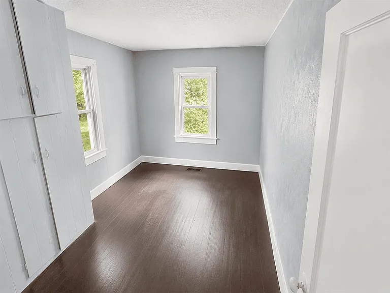 920 Huron Ave — Photo 10