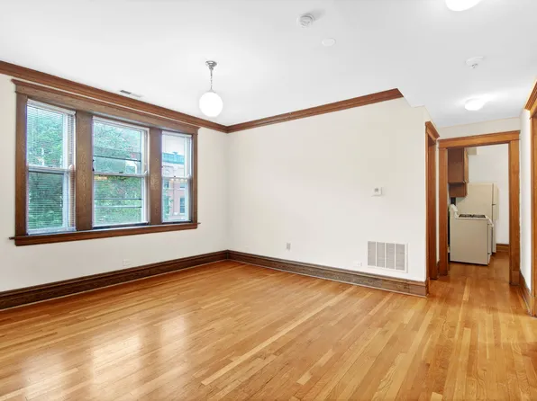 3600 N Hermitage Ave APT 2, Chicago, IL 60613
