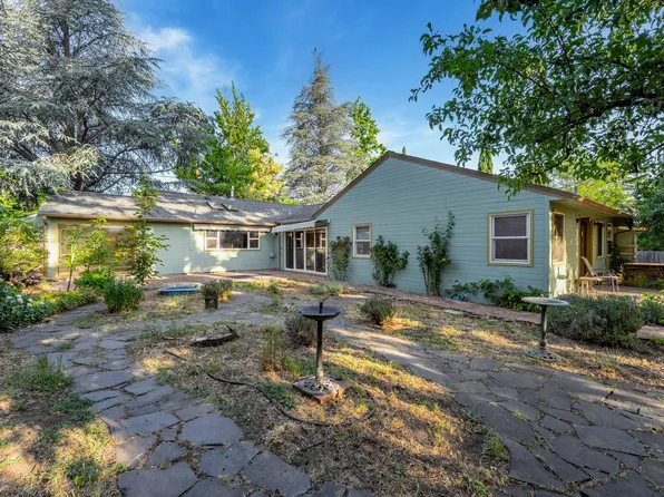 750 Park St, Ashland, OR 97520