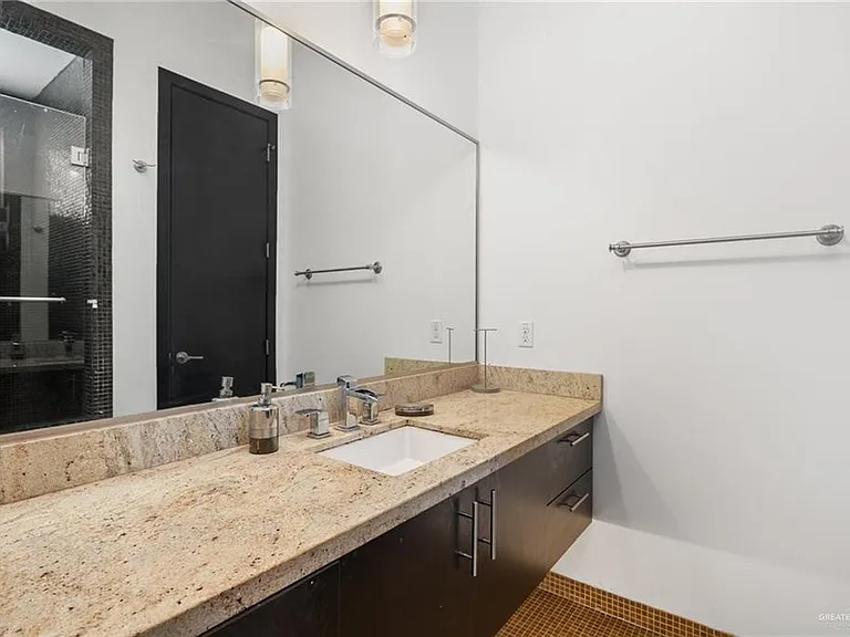 701 Sycamore Ave — Photo 11