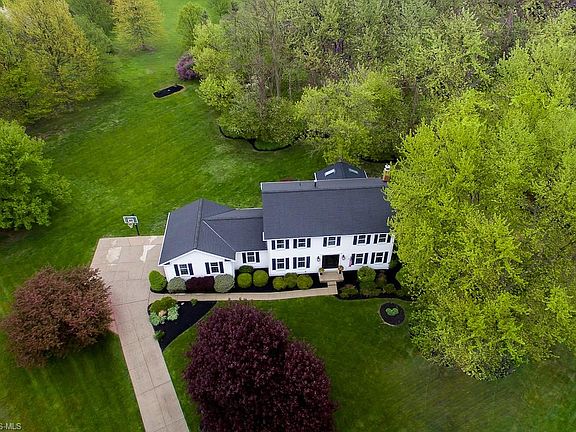 2nd image of 1951 Ashley Dr