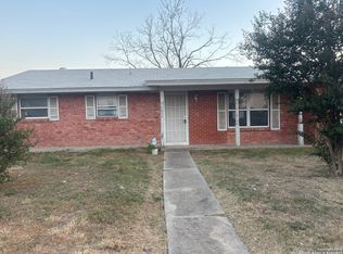 4606 Old Coach Ln, San Antonio, TX 78220