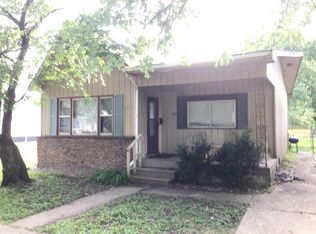 2031 N 17th St, Springfield, IL 62702