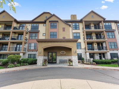 1320 Riverside Ln APT 303, Mendota Heights, MN, 55118