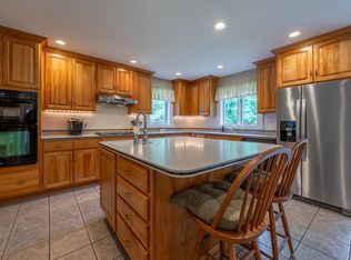 114 Stone Bridge Rd, Wilmot, NH 03287