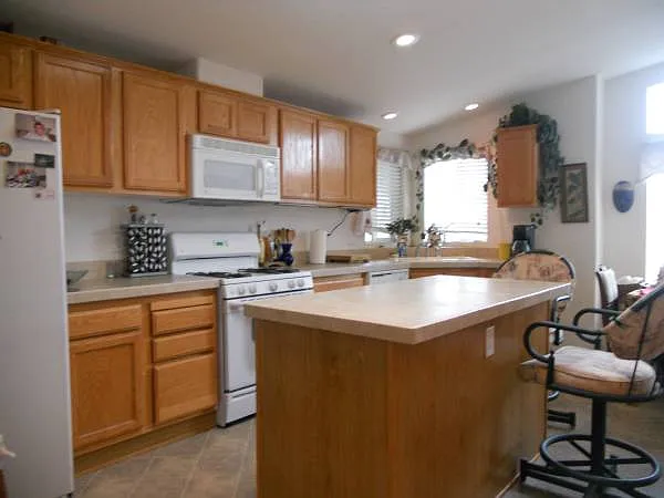 Leisure Park Cir — Photo 3