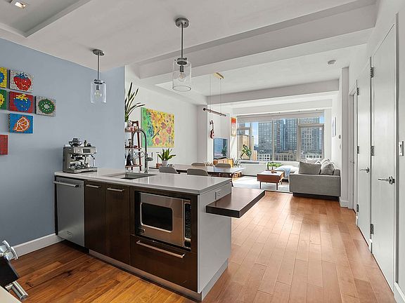 3rd image of 2-17 51st Ave #1007
