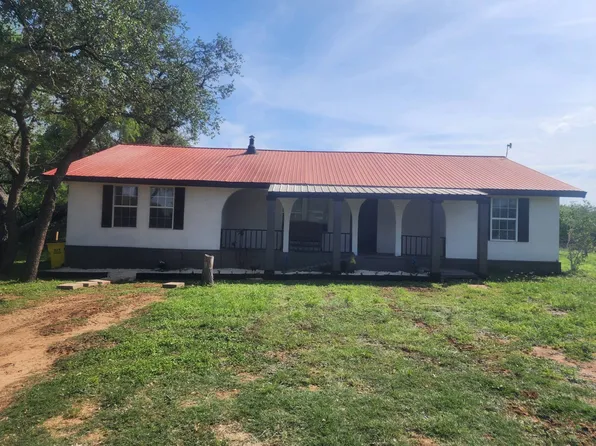 989 State Highway 173, Bigfoot, TX 78005