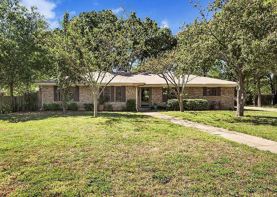 1st image of 1103 Joanne Cir