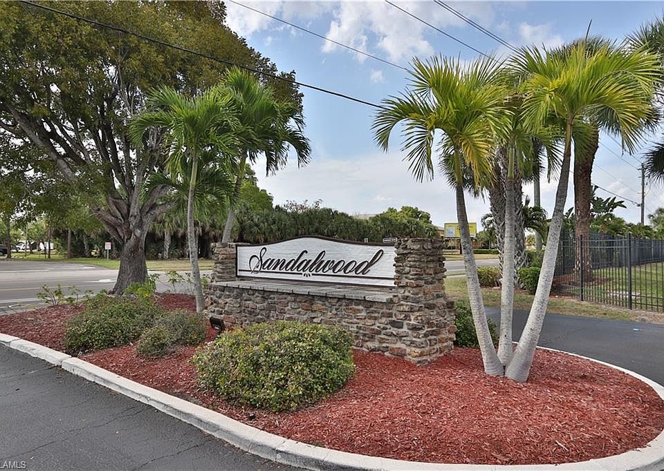 1st image of 12960 Meadowood Ct