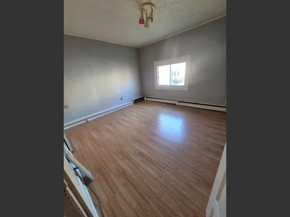 42 Grace St #2, Sault Ste Marie, ON P6A 2S6