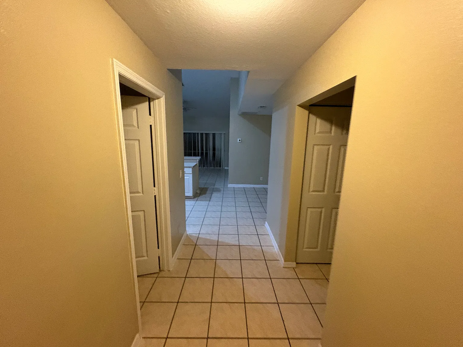 3 bed, 1096 sqft, $1,550 — Photo 4