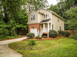 2605 Walker Ave, Greensboro, NC 27403