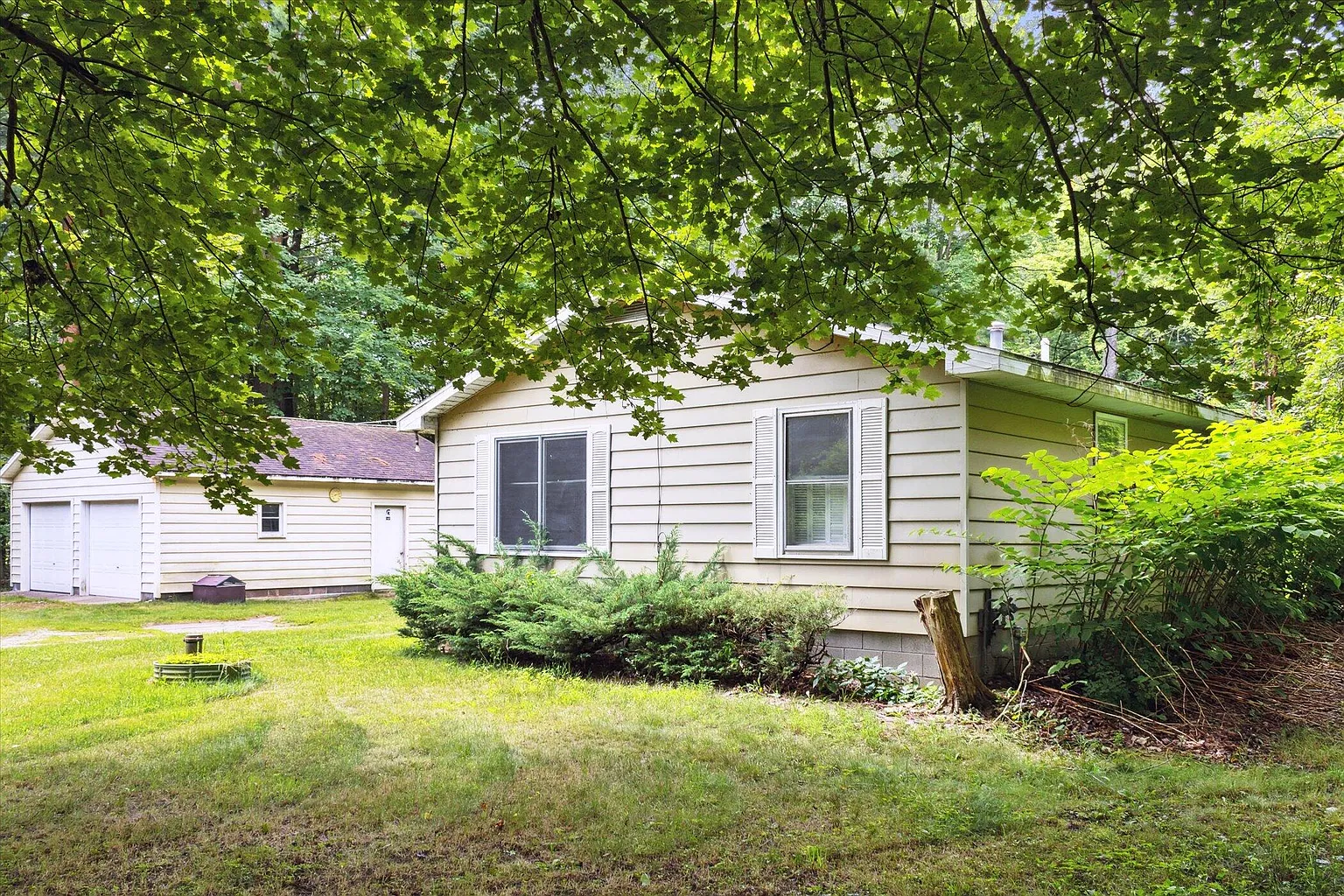 6761 Wood Rd photo 1