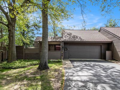 1022 Essex Cir #25, Kalamazoo, MI, 49008
