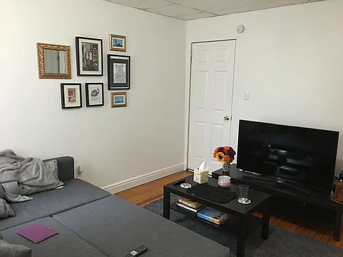 77 S 19th St #2 Photo 1