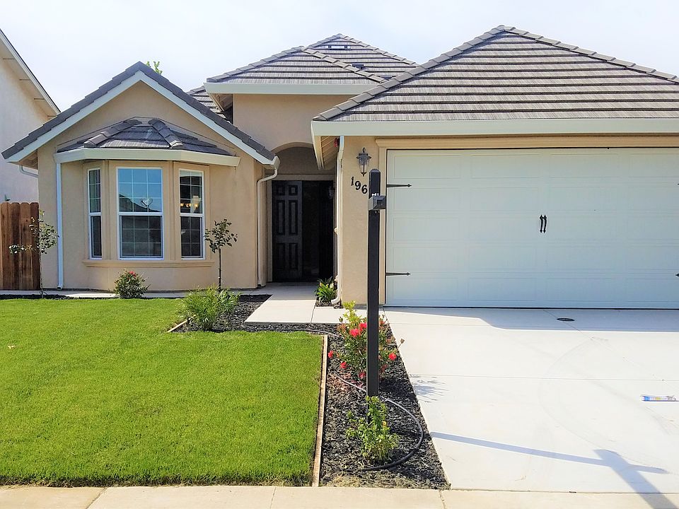 1st image of 1965 Blue Spruce Dr