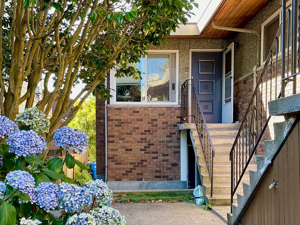 Entry to 2439 NW 59th St.