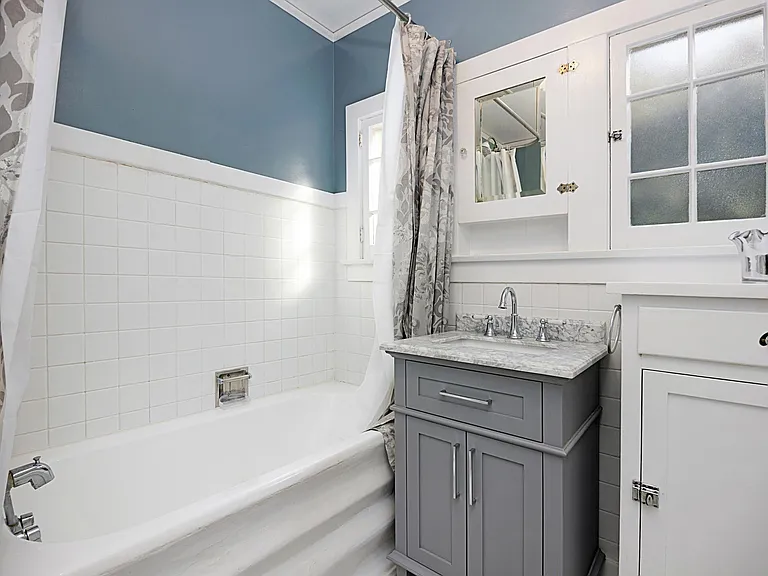 1652 Paloma St — Photo 13